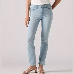 Levi's 312 SHAPING SLIM WOMEN'S JEANS, light wash